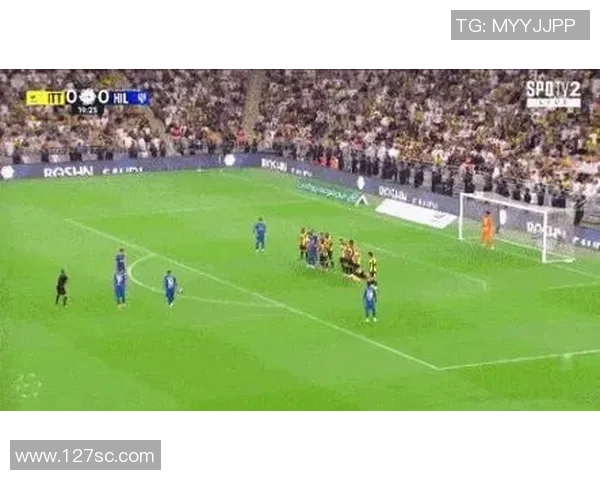 虎扑国际足球滚动新闻聚焦全球赛事动态与球员转会最新消息分析